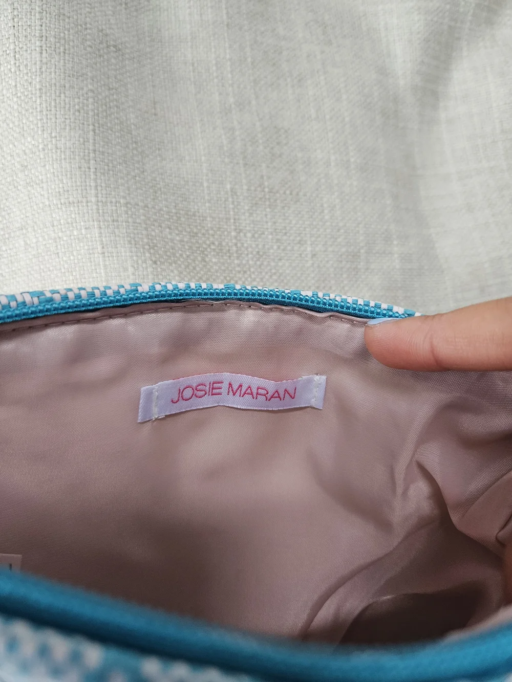 *NWOT* JOSIE MARAN Turquoise Woven Tassel Cosmetic Pouch
